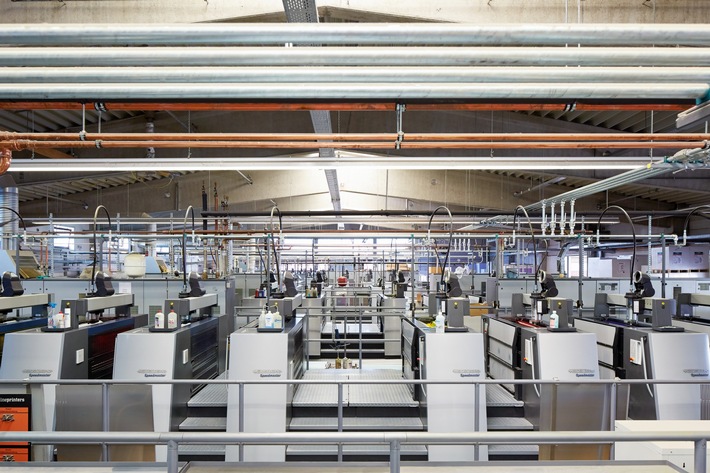 diedruckerei.de investiert mehr als fünf Millionen Euro in Produktion / Mehr Druckkapazitäten aufgrund weiter steigender Auftragszahlen (FOTO)