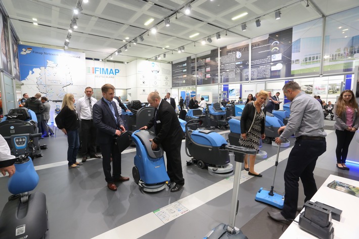 Brandaktuell und praxisnah: Rahmenprogramm der CMS Berlin 2017 greift aktuelle Trends und Zukunftsthemen der gewerblichen Reinigung auf (FOTO)