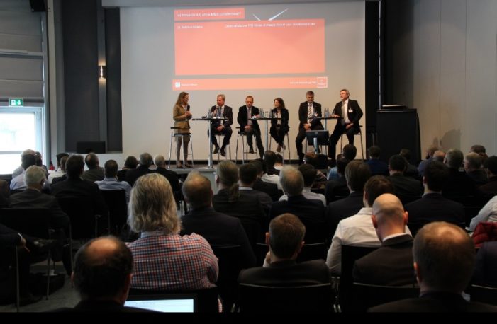MES in Industrie 4.0 Podiumsdiskussion HANNOVER MESSE 18