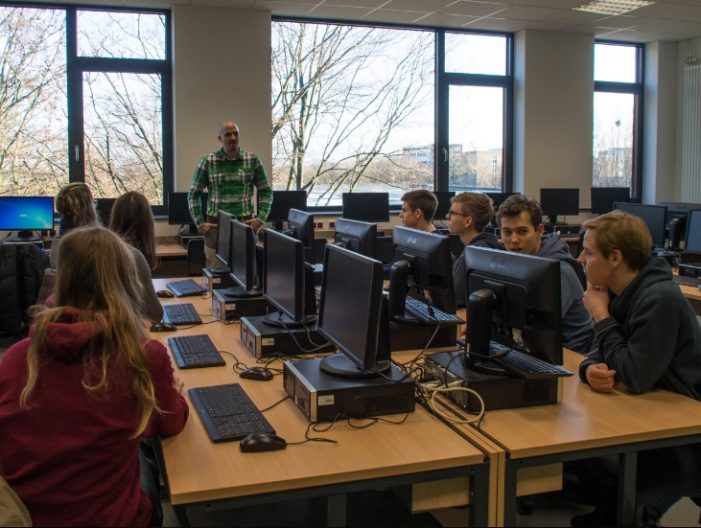 IT-Fachmann Meindl bringt Schüler erneut auf „ZAK“