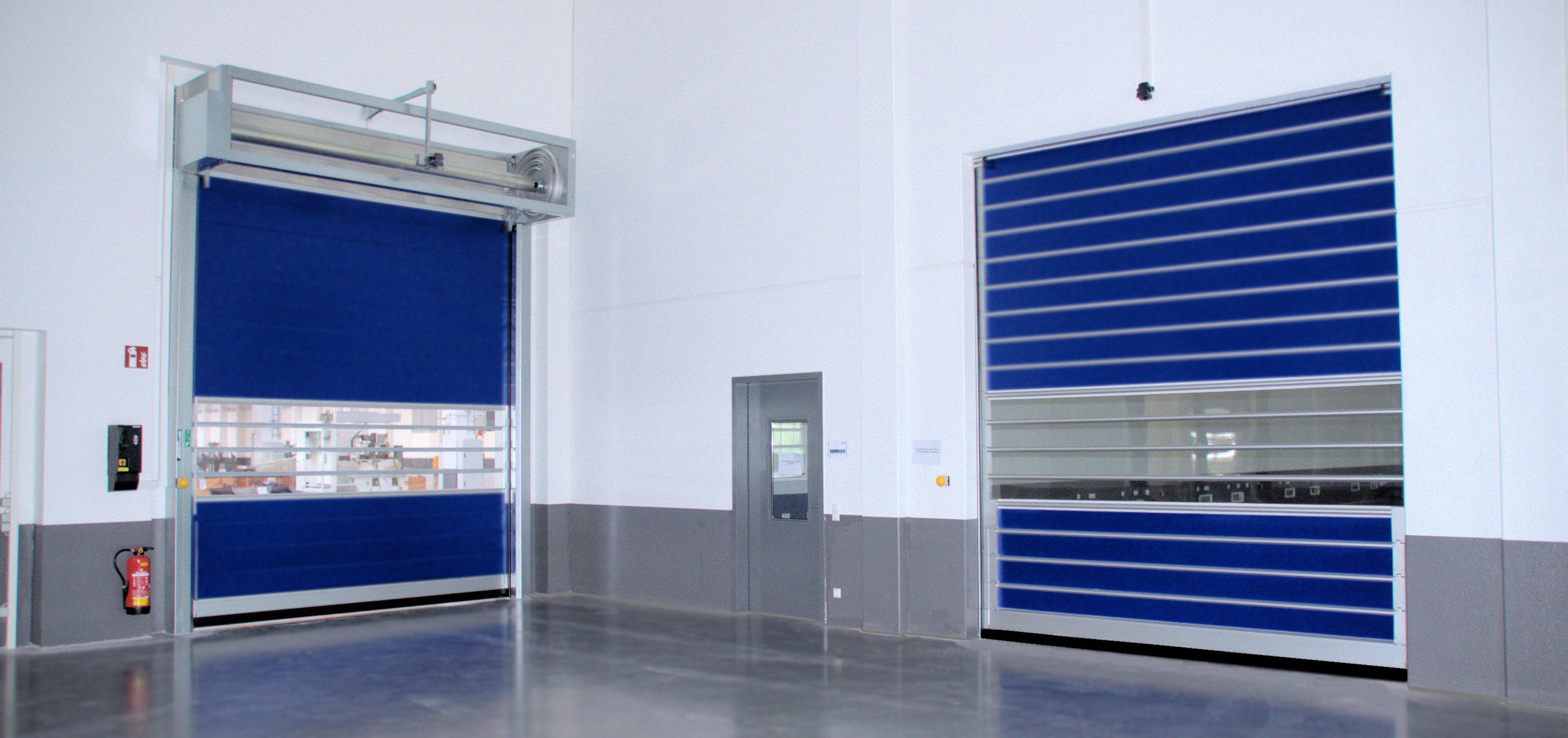 EFAFLEX Schnelllauf-Turborolltore unterstützen modernste Produktionsverfahren