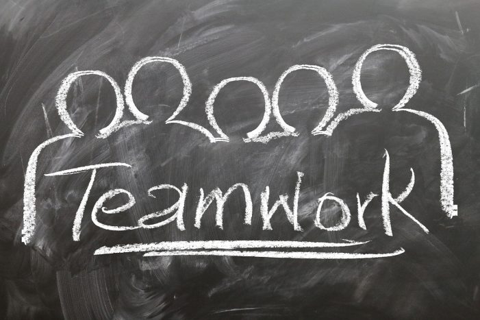 5 Sterne Redner zeigen: So funktioniert echtes Teamwork