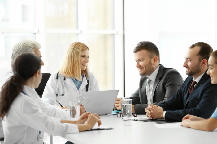 IHK Fortbildung: Fachberater (m/w) im Gesundheitswesen