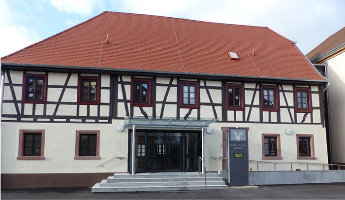 Einweihung und Tag der offenen Tür bei der Raiffeisenbank Südhardt eG Einweihung und Tag der offenen Tür bei der Raiffeisenbank Südhardt eG