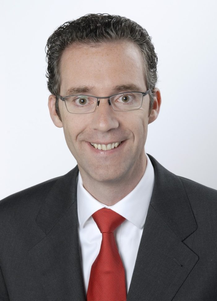 Wechsel an der Spitze von PlasticsEurope Deutschland e. V. –
Dr. Michael Zobel ist neuer Vorsitzender beim Kunststofferzeuger-Verband (FOTO)