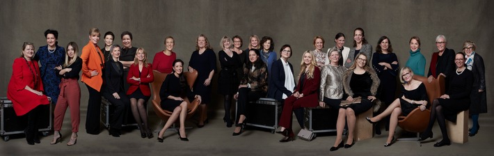 Die einflussreichsten Frauen der deutschen Wirtschaft auf einem Bild (FOTO)
