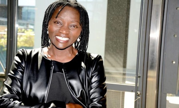 Auma Obama spricht zur Eröffnung des Sport-, Ressourcen- & Ausbildungszentrums der Sauti Kuu Foundation in Kenia: offizielle Einweihung am 16. Juli 20 Auma Obama spricht zur Eröffnung des Sport-, Ressourcen- & Ausbildungszentrums der Sauti Kuu Foundation in Kenia: offizielle Einweihung am 16. Juli 20