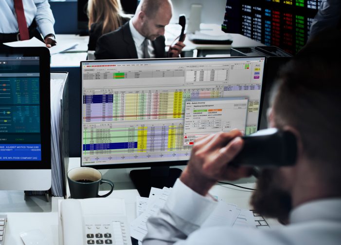 BayernLB wickelt Swaphandel auf Bloomberg elektronisch mit Software von valantic ab