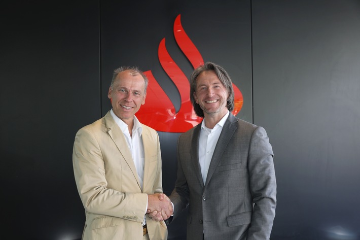Santander und das Center of Automotive Management kooperieren bei Nachwuchsförderung (FOTO)
