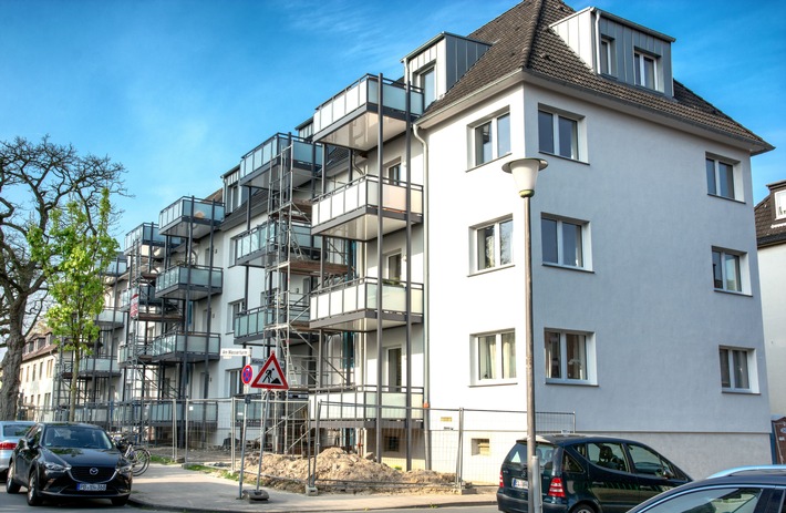 Immobilien als Kapitalanlage: Wie Anleger Beton zu Gold machen / LBSi NordWest steigert Zahl der vermittelten Anlageobjekte in fünf Jahren um 75 % / Volumen jetzt bei 542 Mio. Euro (FOTO)