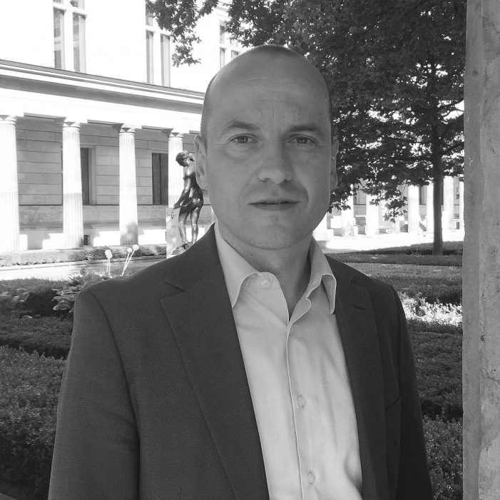 Mobbing am Arbeitsplatz: So können sich Arbeitnehmer wehren Mobbing am Arbeitsplatz: So können sich Arbeitnehmer wehren