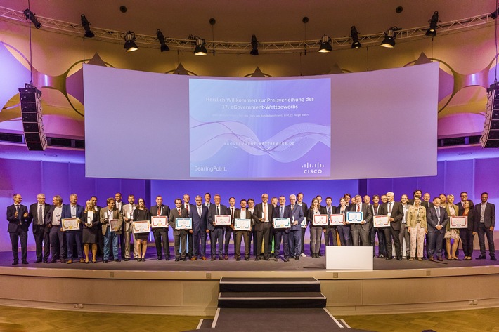 Digitalisierung in der Verwaltung angekommen?! / BearingPoint und Cisco zeichnen die Gewinner des 17. eGovernment-Wettbewerbs aus (FOTO)