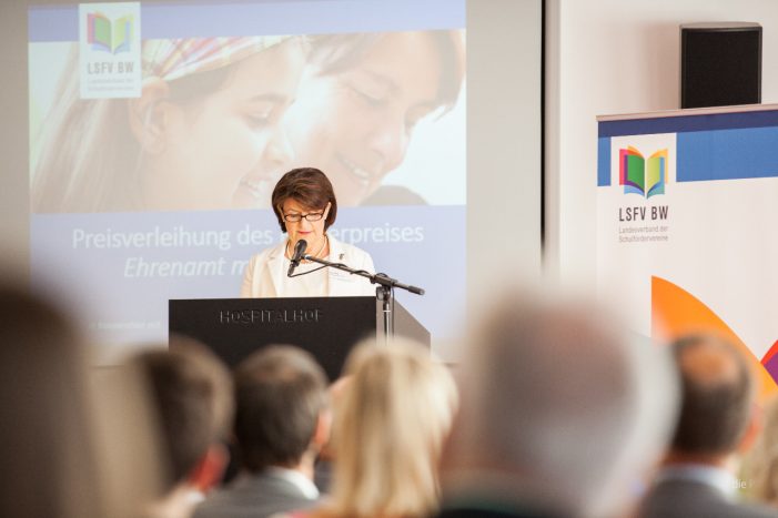 LSFV BW verleiht Förderpreis Ehrenamt macht Schule LSFV BW verleiht Förderpreis Ehrenamt macht Schule