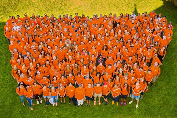 OrangeDay im Kloster:Über 300 GSK-Mitarbeiter packen an (FOTO)