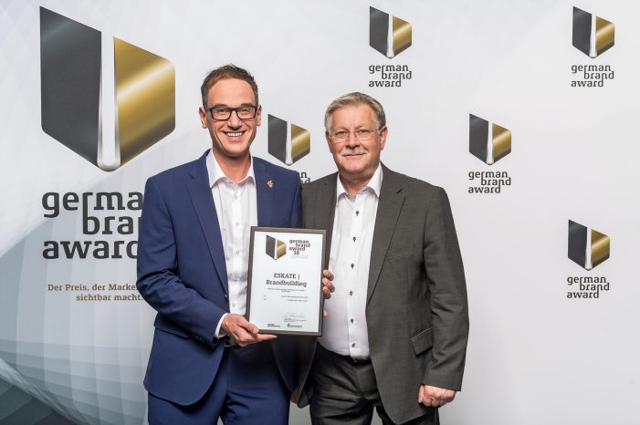 Premiere: trumedia holt den German Brand Award nach Augsburg