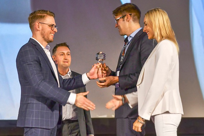 Schweizer Bitcoin-Unternehmen gewinnt internationalen Award (FOTO)