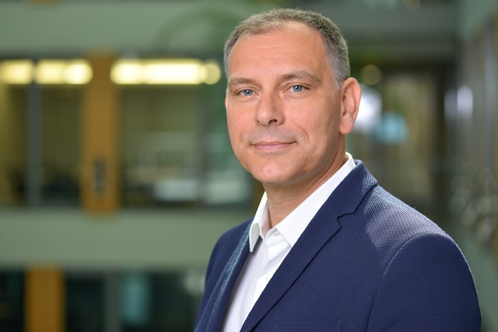 Maurice Shahd neuer Leiter Kommunikation beim TÜV-Verband (FOTO)