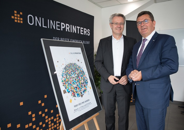Eine Million Kunden: Bayerischer Wirtschaftsminister gratuliert /  Internationales Geschäft gewinnt weiter an Bedeutung (FOTO)
