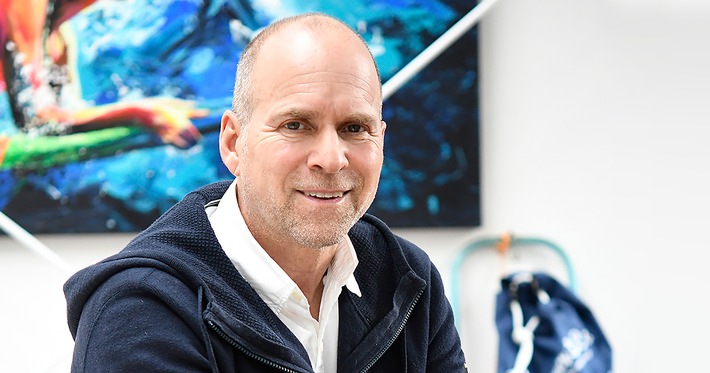Der Enkel des ersten deutschen Bundeskanzlers eröffnet Brian-Tracy-Seminar – Andreas Adenauer und andere Wirtschaftskapitäne verraten Geheimnisse und ermutigen zu mehr Unternehmertum (FOTO)