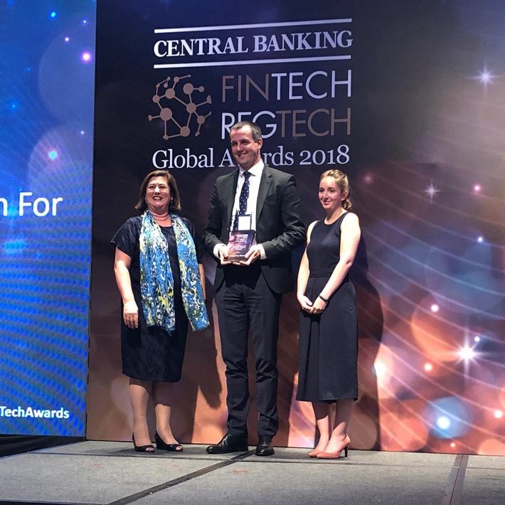 BearingPoint ausgezeichnet bei den „FinTech& RegTech Global Awards 2018“ / Preis in der Kategorie „Best Data Management Solution for Regulatory Compliance“ geht an BearingPoint (FOTO)