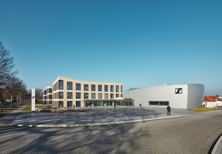 Start zum „Karrieretag Familienunternehmen“ bei Sennheiser in der Wedemark (FOTO)
