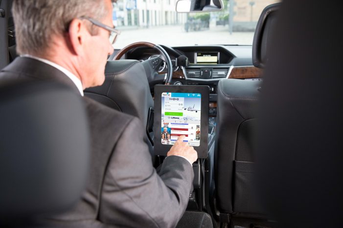 fromAtoB wirbt bis 2019 alle fünf Minuten auf Tablets in Taxis