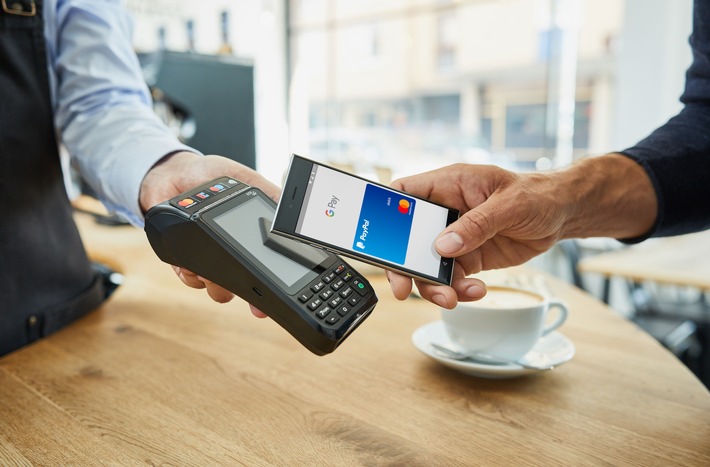 Kontaktloses Bezahlen an der Ladenkasse mit Google Pay und Mastercard jetzt auch für PayPal-Kunden