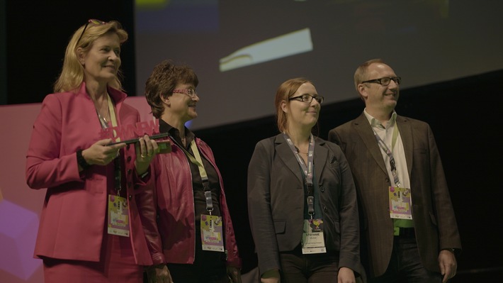 Preisgekröntes Ausbildungsmanagement / Digitalaward des Landes Nordrhein-Westfalen für Azubi-Navigator von u-form Testsysteme (FOTO)