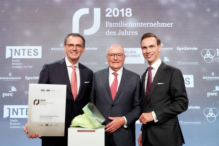 Volkmar und Torsten Wywiol zum „Familienunternehmer des Jahres“ gekürt / INTES Akademie für Familienunternehmen ehrt Inhaber der Hamburger Stern-Wywiol Gruppe (FOTO)