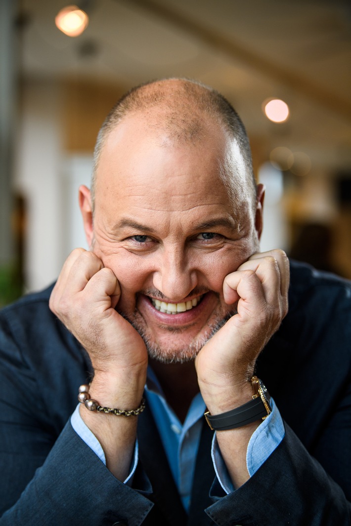 Donnerstag ist jetzt Rosin-Tag: Neue Folgen von „Rosins Restaurants“ ab 29. November 2018 / „Rosins Fettkampf“ startet am 3. Januar 2019 (FOTO)