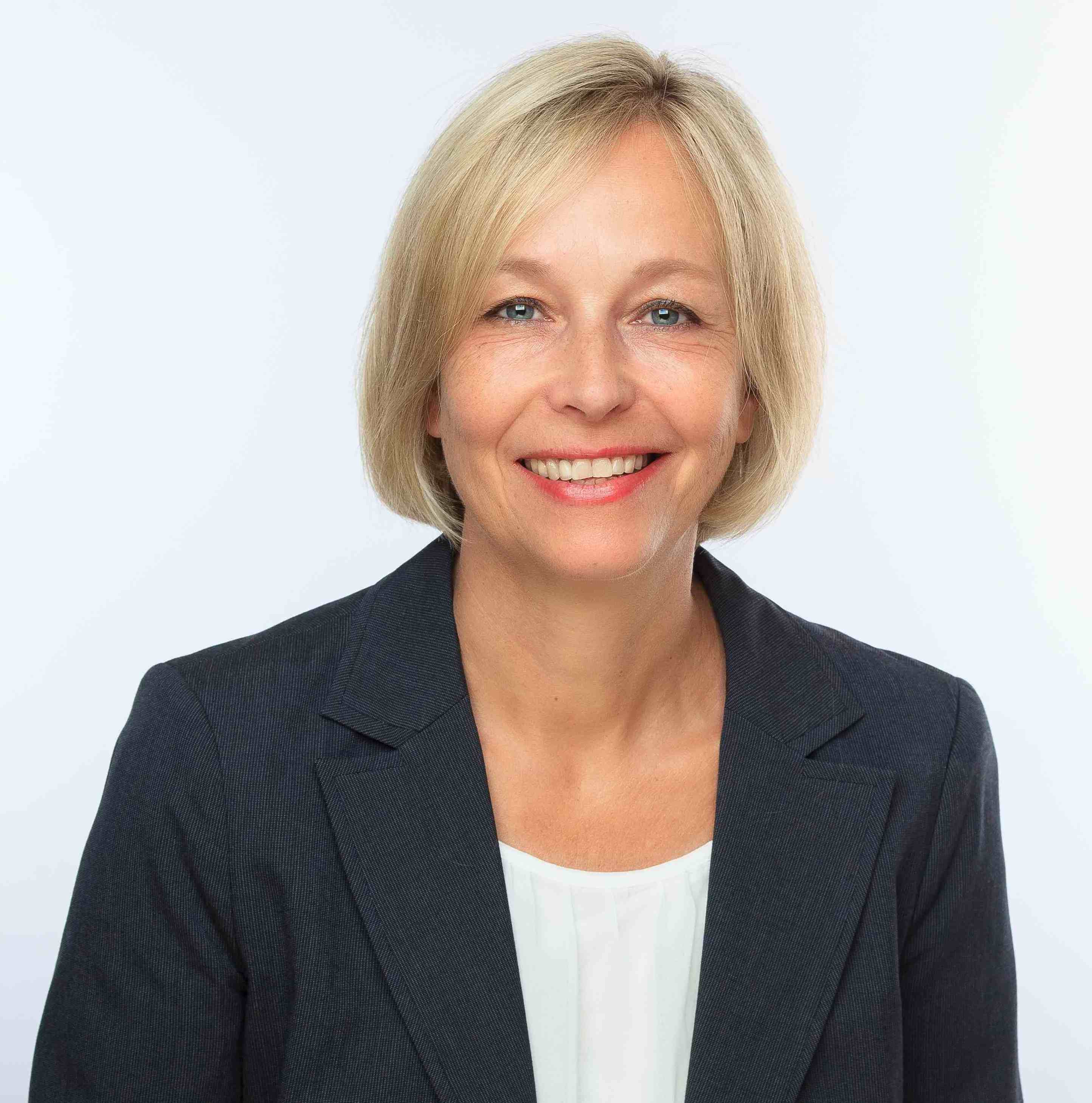 SELECTEAM stärkt mit Executive Newplacement seine Marktposition
