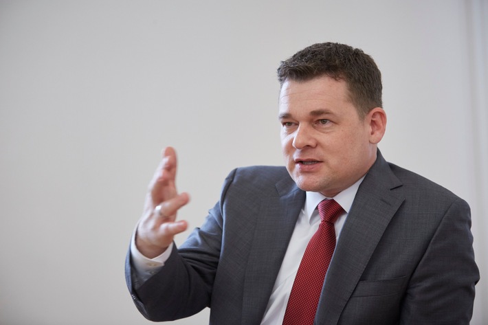 Die DIN-Norm 77230 für die Finanzanalyse von Privathaushalten kommt im Januar 2019 / Auszug aus dem Interview mit Kai Fürderer (FOTO)