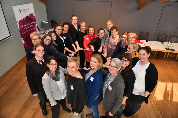 Weltweit erstes Netzwerk für Frauen in der Hörakustik in Ingelheim gegründet / Grußwort der Ministerpräsidentin Malu Dreyer (FOTO)