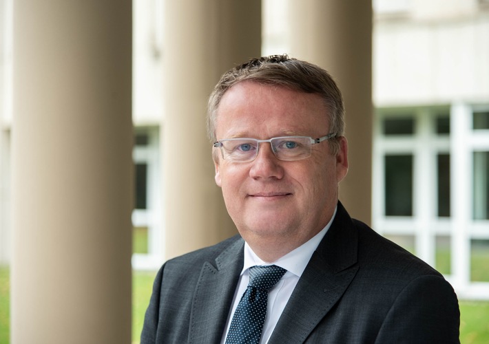 Dr. Klemens Schulz zum CPO der L&R Unternehmensgruppe bestellt (FOTO)