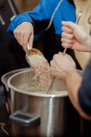 Wenn der Profi in die Geheimnisse der Bierbrau-Kunst einweiht…