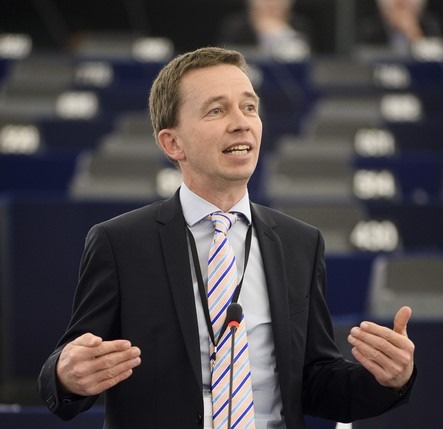 Prof. Bernd Lucke (LKR): Brandbrief an die moderaten Mitglieder der AfD: Wer schweigt, macht sich mitschuldig (FOTO)