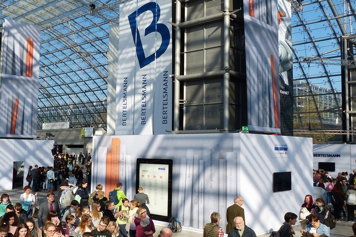 Leipziger Buchmesse 2019: Das Blaue Sofa sorgt mit 58 Autoren für starken Jubiläumsauftritt (FOTO)