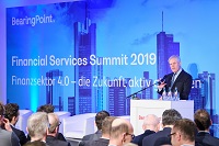 Finanzsektor 4.0: Die Zukunft von Banken und Versicherungen wird mit Mut gemacht … und mit Daten