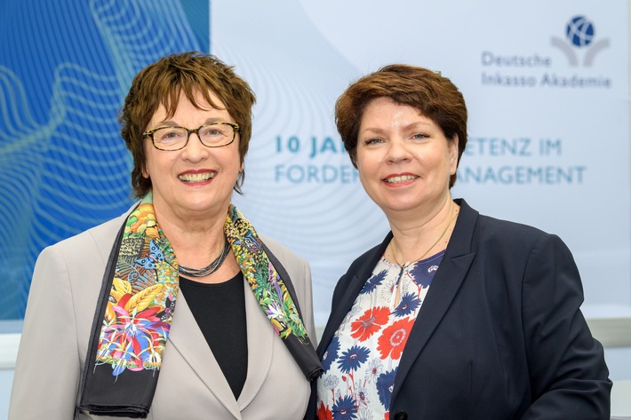 Inkassowirtschaft bringt Verhaltenskodex für das Forderungsmanagement auf den Weg (FOTO)