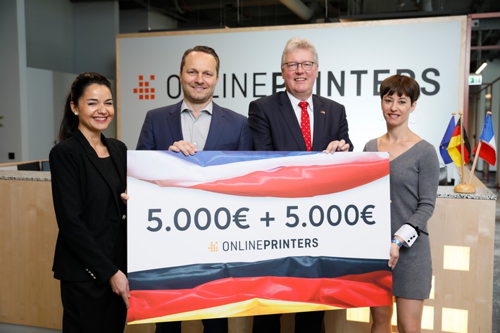 Spendenübergabe: 10.000 Euro für deutsch-französische Freundschaft / Französischer Honorarkonsul nimmt Spende entgegen (FOTO)