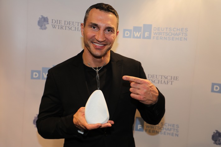 Die Deutsche Wirtschaft kürt 20 Innovatoren des Jahres und Dr. Wladimir Klitschko nimmt Ehrenpreis entgegen (FOTO)