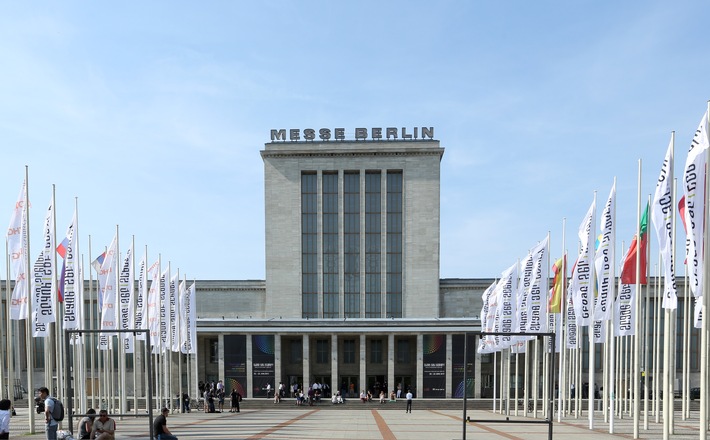 Technik, Ausstattung und Beratung – eigener Bereich für
Eventdienstleistungen auf der Stage|Set|Scenery (FOTO)