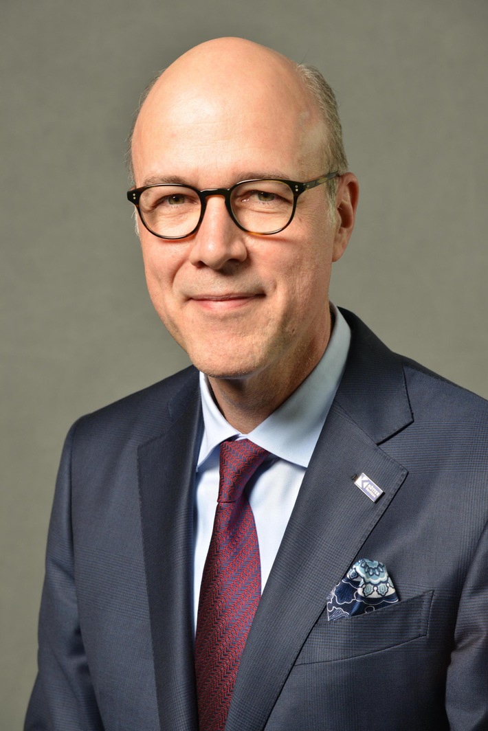 Familienunternehmer fordert Konsolidierung der Sicherheitsbranche / Friedrich P. Kötter: „Sicherheitssektor mit 6.500 Anbietern überbesetzt“ (FOTO)