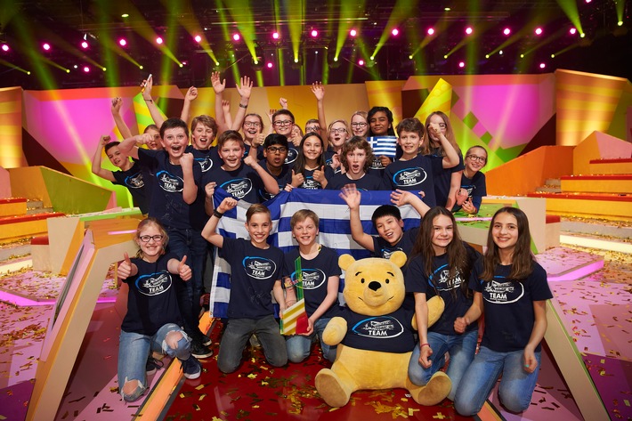Spannendes Finale bei „Die beste Klasse Deutschlands 2019“ / 6. Klasse aus Essen gewinnt Superfinale von Deutschlands größtem Schülerquiz (FOTO)