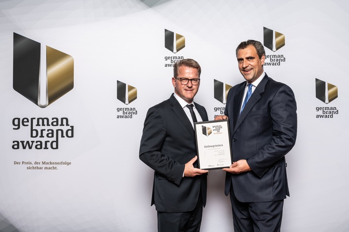 „German Brand Award“ für diedruckerei.de / Erfolgreiche Markenführung: Der Onlinedruck-Dienstleister überzeugt mit seiner kreativen Kampagne „Helden des Handwerks“ (FOTO)