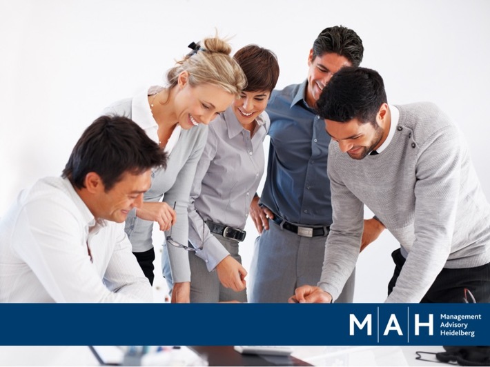 MAH Advisory entwickelt neuen IHK-Zertifikatslehrgang / Weiterbildung zum HR Spezialisten (IHK) beginnt im September (FOTO)