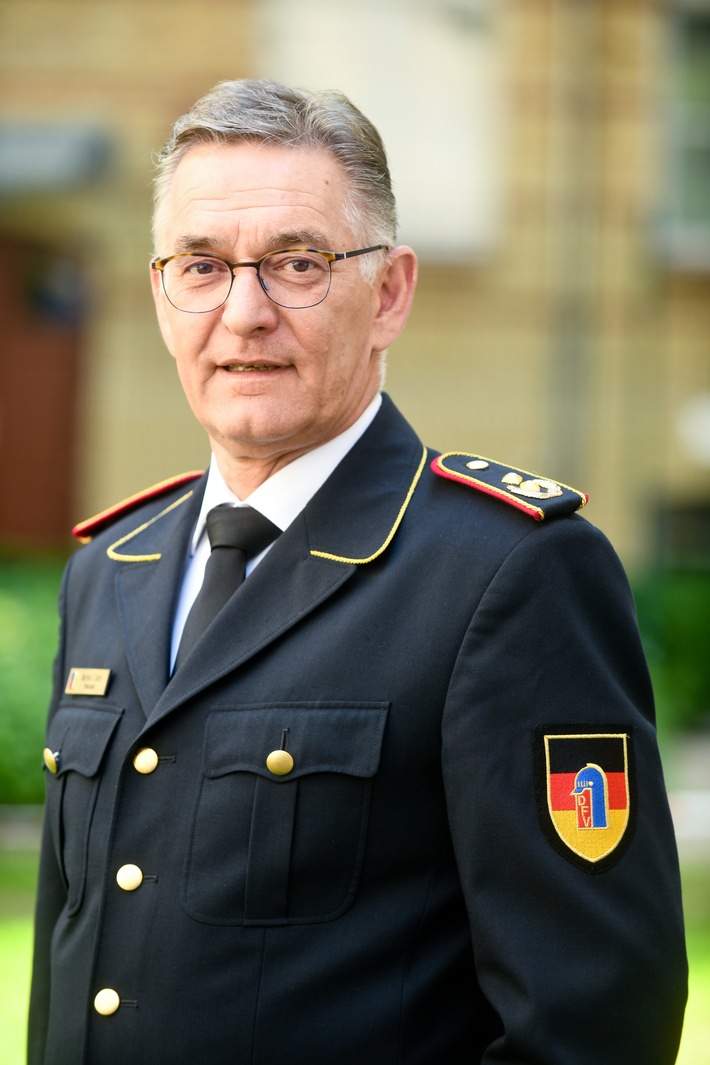 Weltfeuerwehr: Deutschland im Präsidium/ 
Hartmut Ziebs wird Vizepräsident im Weltfeuerwehrverband (FOTO)