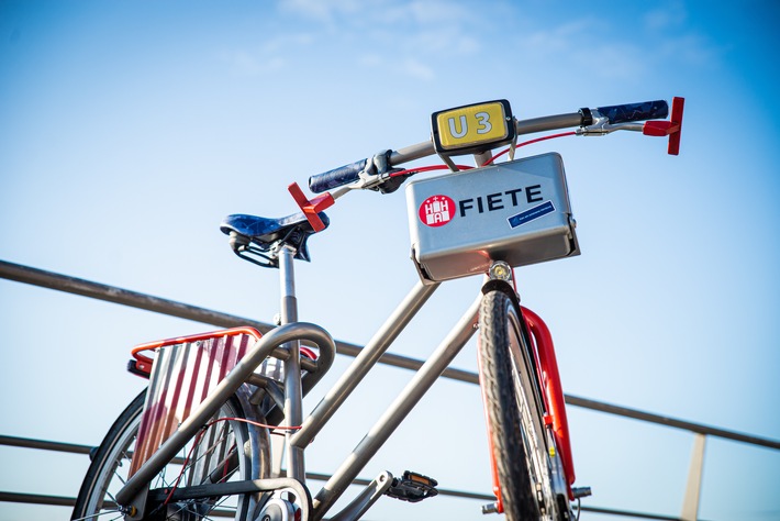 Von der Schiene auf die Straße: Radkampagne präsentiert mit dem U3-Fiete das meistgefahrene Fahrrad der Welt (FOTO)