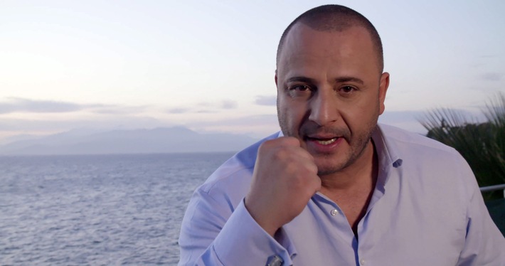 Mehmet Göker „Der Versicherungsvertreter“ ist zurück / Sein neuer „Change Your Life Masterkurs 2020“ ab sofort online verfügbar (FOTO)