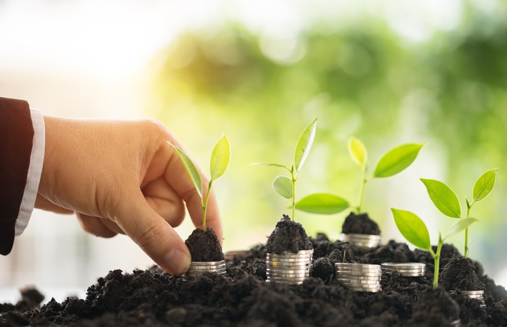 forsa-Studie: Investmentverhalten der Deutschen bei grünen Anlagen. Was zieht mehr – Rendite oder Klimaschutz? (FOTO)
